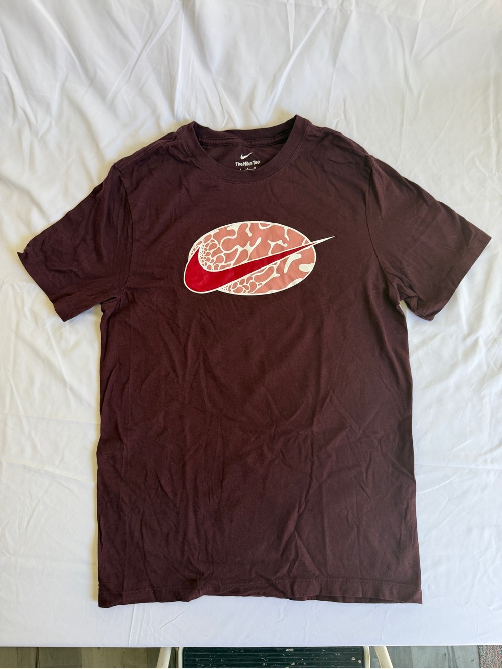 Nike Youth Burgundy Graphic Logo T-Shirt sz SM